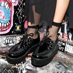 TUK Mondo Creeper Black Leather Platform EUC In Box - Mens size 6/ women size 8
